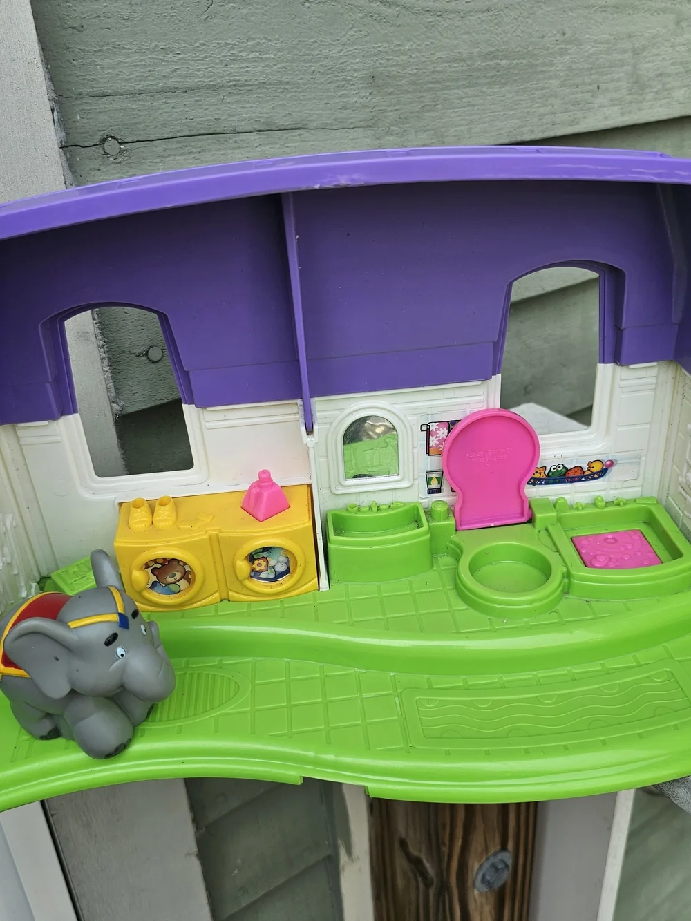 Dollhouse Purple, White & Green Little People Playhouse with Yellow Door